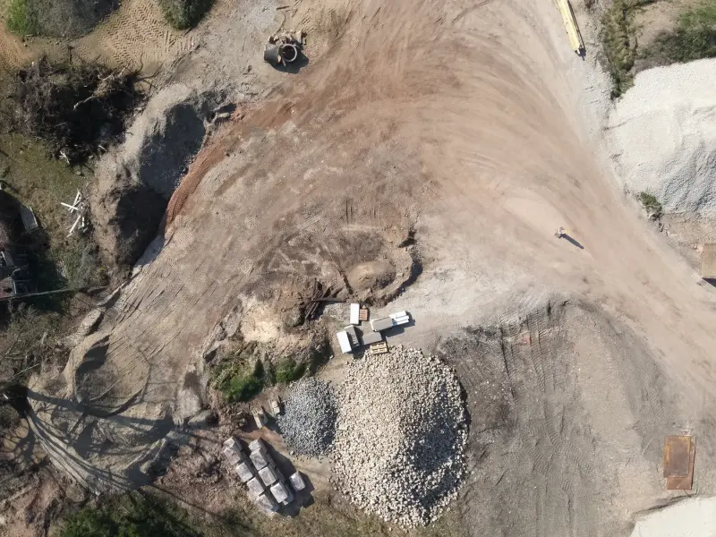 Erdbaustelle senkrecht von oben